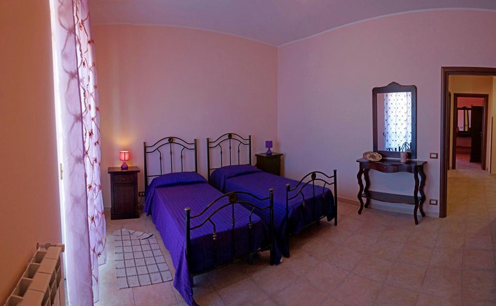 La Casa Di Miro Panzió Catanzaro Szoba fotó